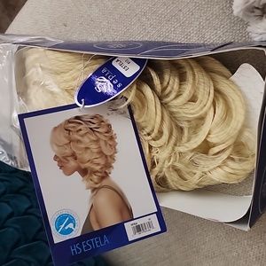 NEW Sepia estela wig.